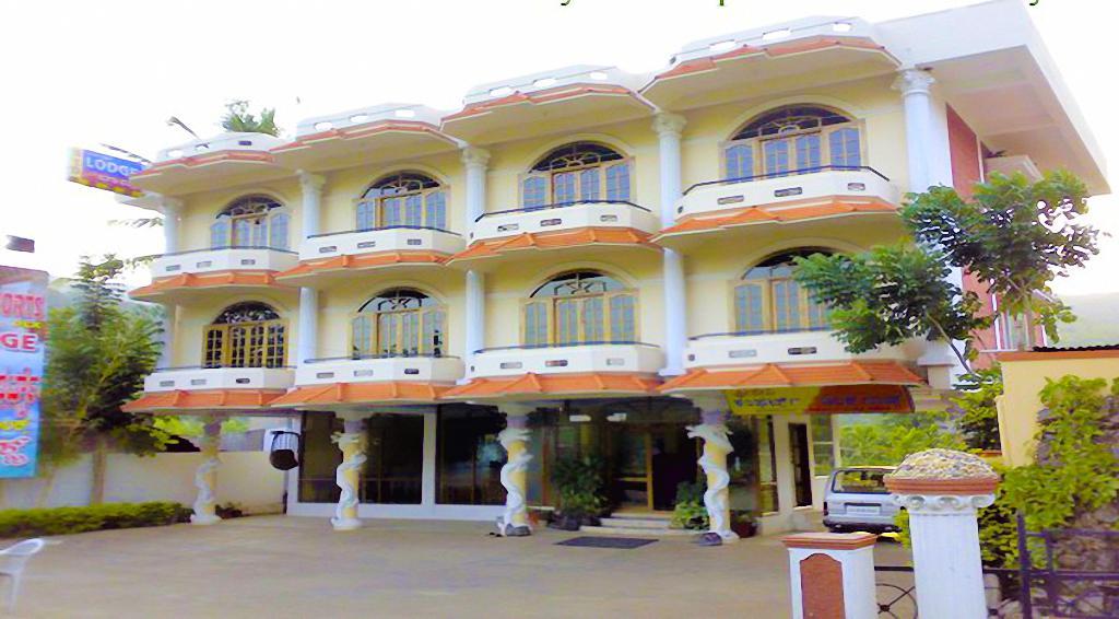Sri Devi Comforts Otel Chikmagalūr Dış mekan fotoğraf